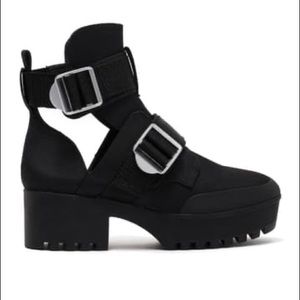 🖤 NEW Steve Madden Graden Platform